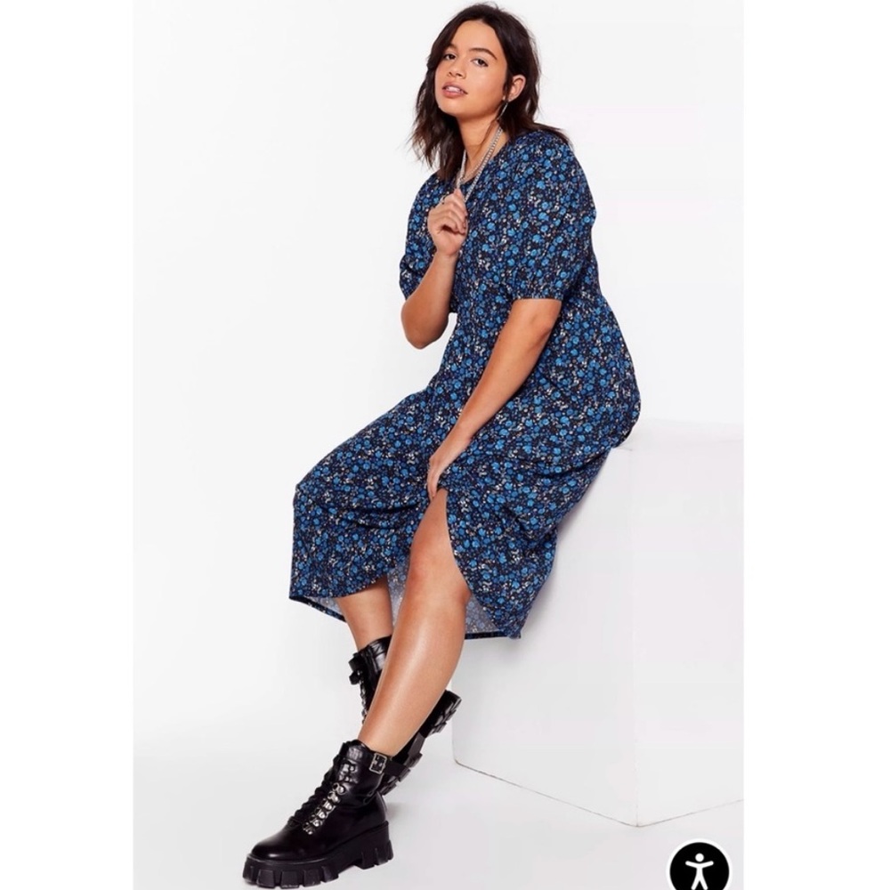 Nasty Gal Plus Size 20 Floral Puff Sleeve Midi Dress